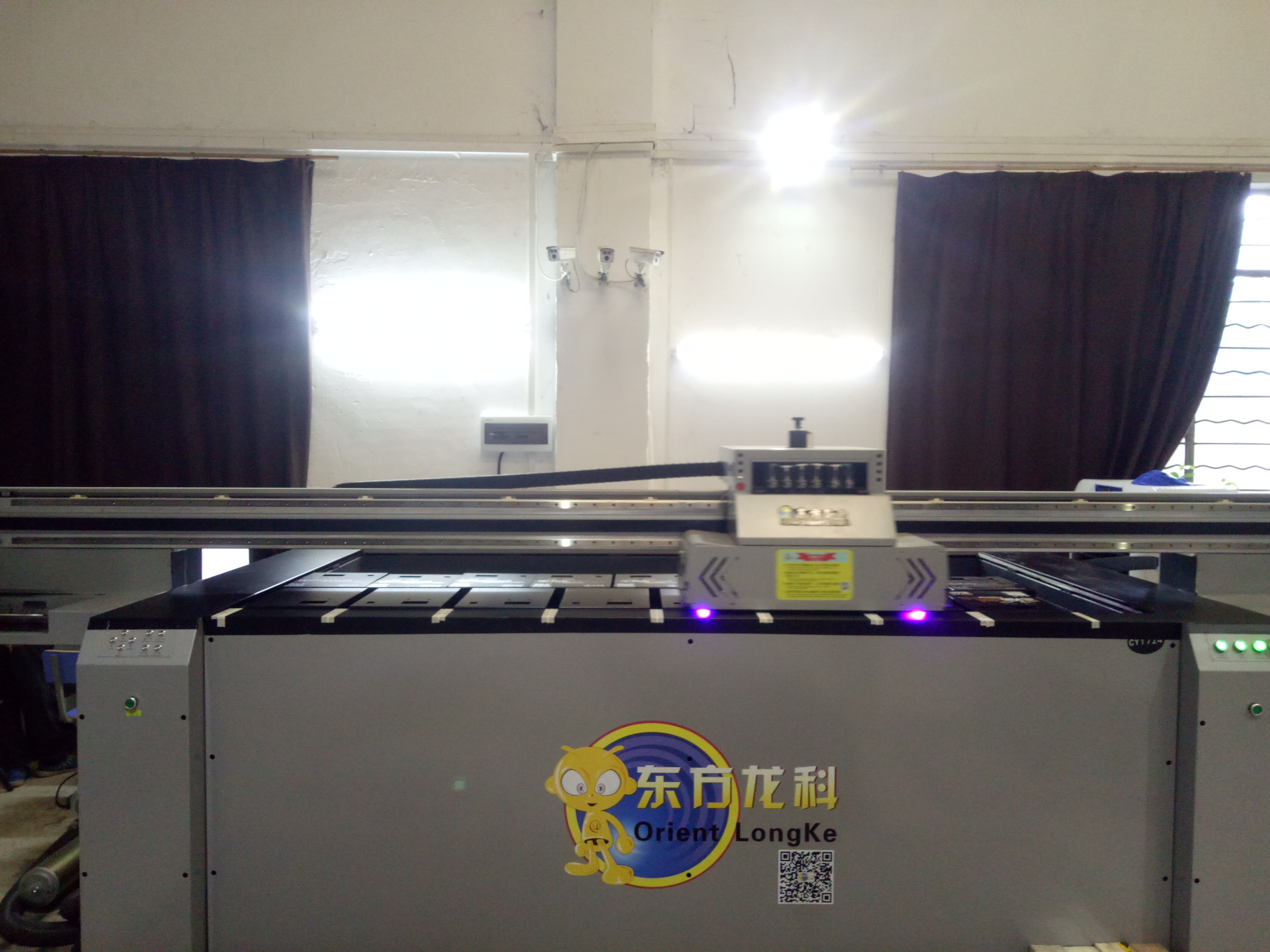 UV平板打印機(jī)多少價(jià)格才合適？